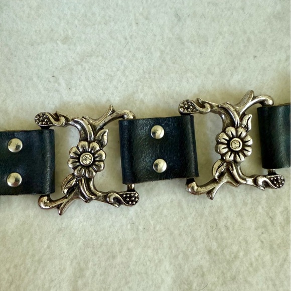 Black Leather & Pewter adjustable belt floral crystals heavier statement piece - Picture 9 of 9
